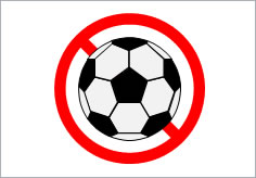 サッカー禁止の貼り紙画像3