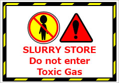 SLURRY STORE Do not enter Toxic Gasの貼り紙画像