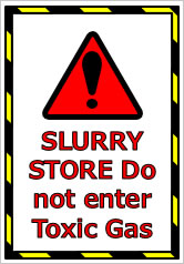 SLURRY STORE Do not enter Toxic Gasの貼り紙画像